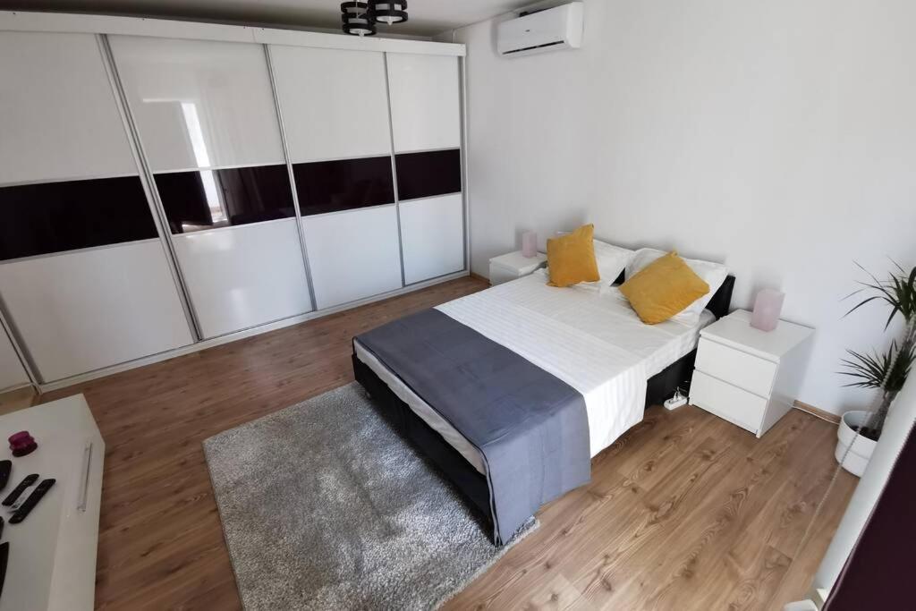 Bertigart Studio Apartment Βουκουρέστι Εξωτερικό φωτογραφία